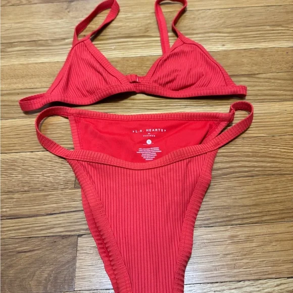 Red Ribbed Bikini Set - Picture 2 of 4